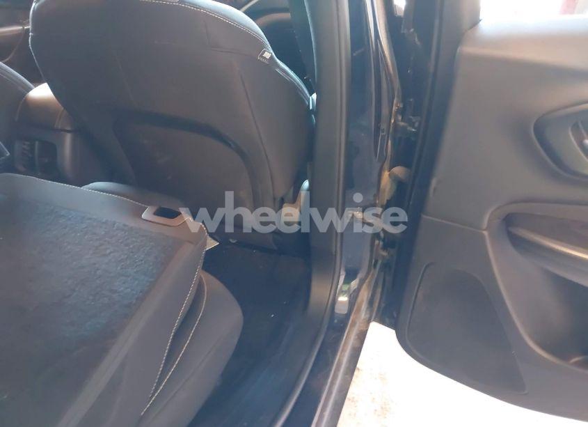 Photo 8 of 2014 Jeep Cherokee LATITUDE (VIN 1C4PJMCS2EW219949)