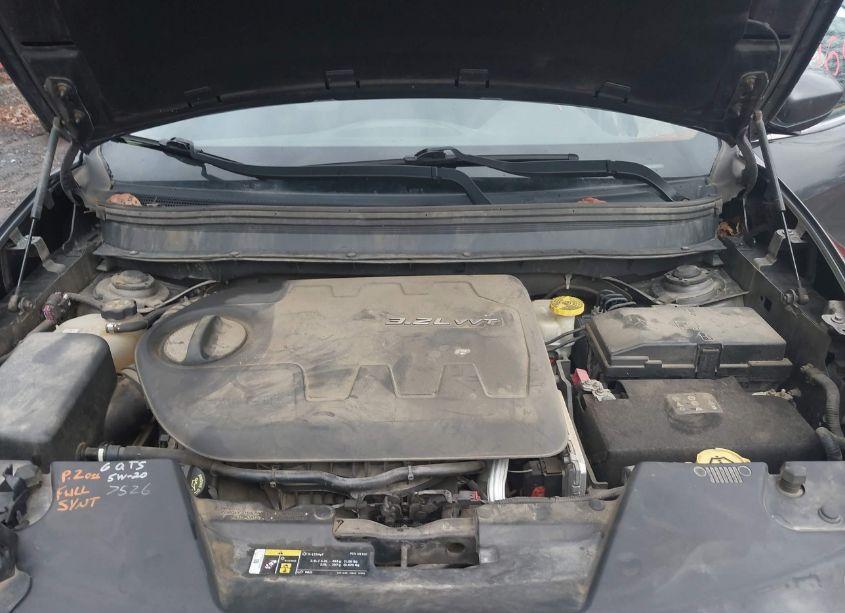 Photo 10 of 2014 Jeep Cherokee LATITUDE (VIN 1C4PJMCS2EW243734)