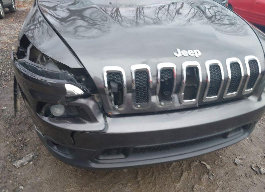 Photo 19 of 2014 Jeep Cherokee LATITUDE (VIN 1C4PJMCS2EW243734)