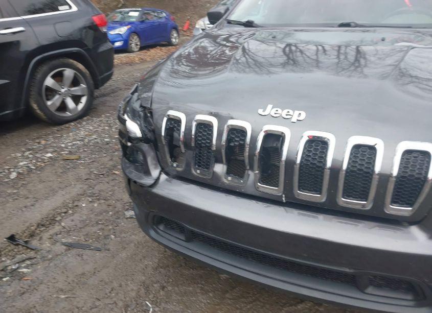 Photo 20 of 2014 Jeep Cherokee LATITUDE (VIN 1C4PJMCS2EW243734)