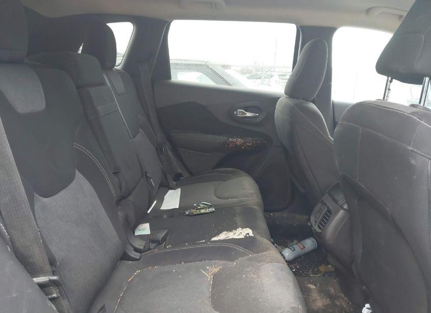 Photo 8 of 2014 Jeep Cherokee LATITUDE (VIN 1C4PJMCS2EW317430)