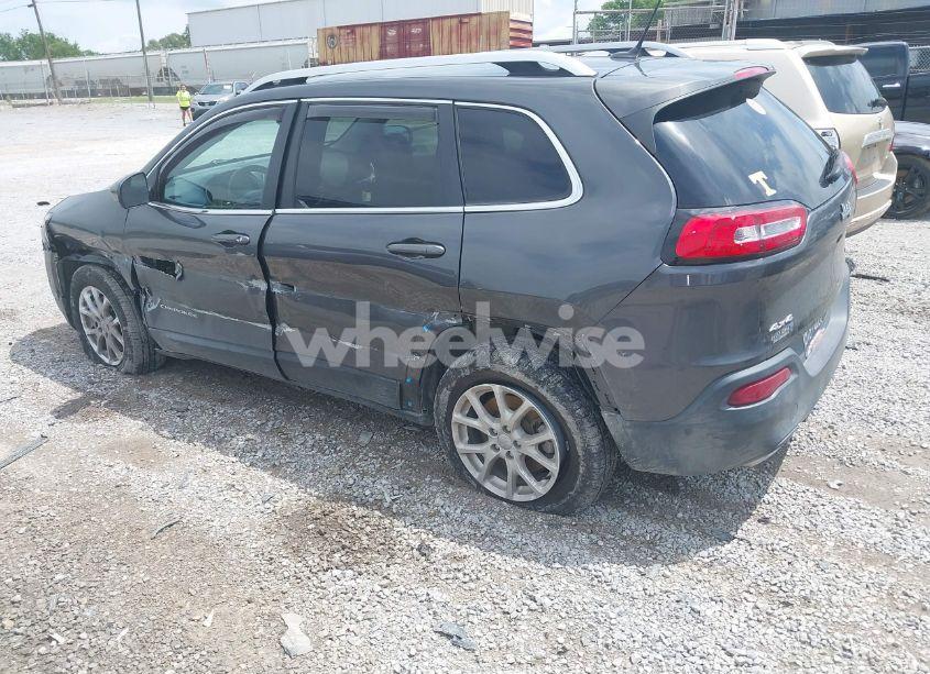 Photo 3 of 2015 Jeep Cherokee LATITUDE (VIN 1C4PJMCS2FW502949)