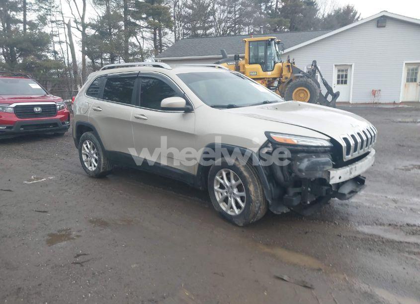 2015 Jeep Cherokee LATITUDE (VIN 1C4PJMCS2FW551729) main photo