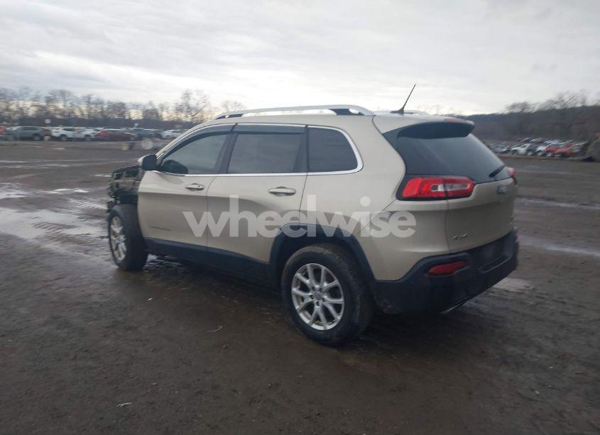 Photo 3 of 2015 Jeep Cherokee LATITUDE (VIN 1C4PJMCS2FW551729)