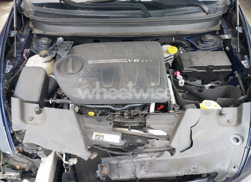 Photo 10 of 2015 Jeep Cherokee LATITUDE (VIN 1C4PJMCS2FW558289)