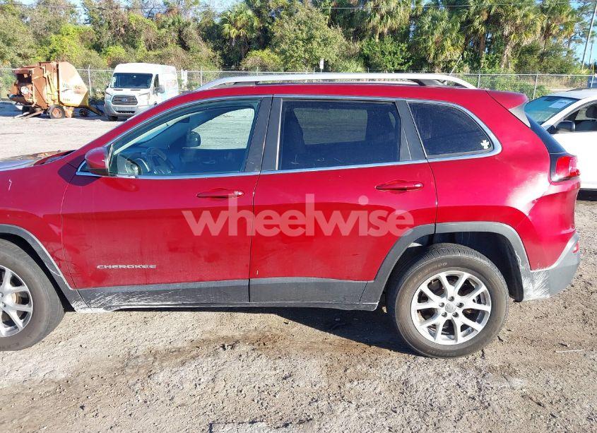 Photo 15 of 2015 Jeep Cherokee LATITUDE (VIN 1C4PJMCS2FW615932)