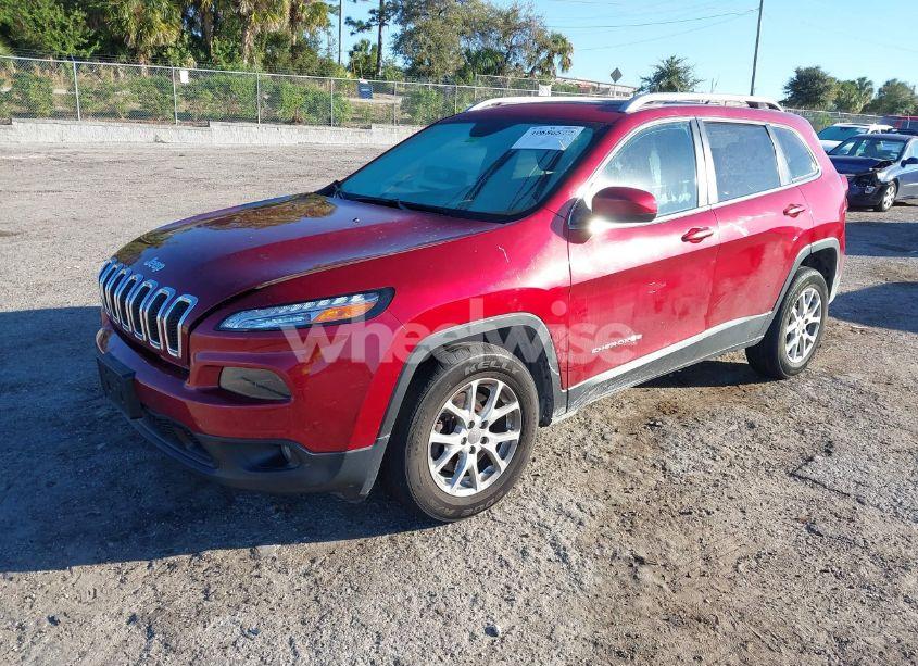 Photo 2 of 2015 Jeep Cherokee LATITUDE (VIN 1C4PJMCS2FW615932)