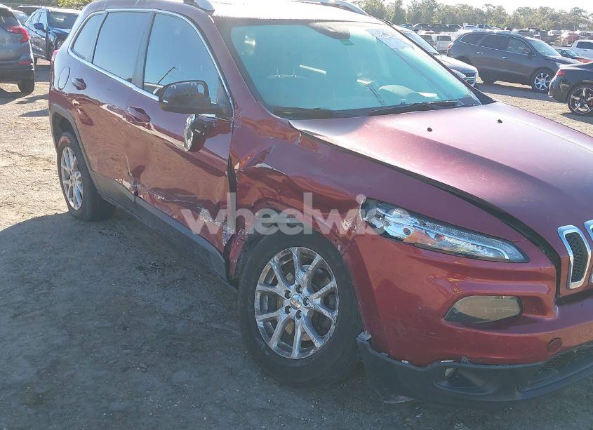 Photo 6 of 2015 Jeep Cherokee LATITUDE (VIN 1C4PJMCS2FW615932)