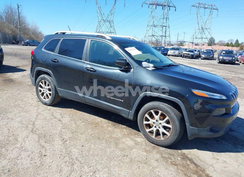 2015 Jeep Cherokee LATITUDE (VIN 1C4PJMCS2FW620113) main photo