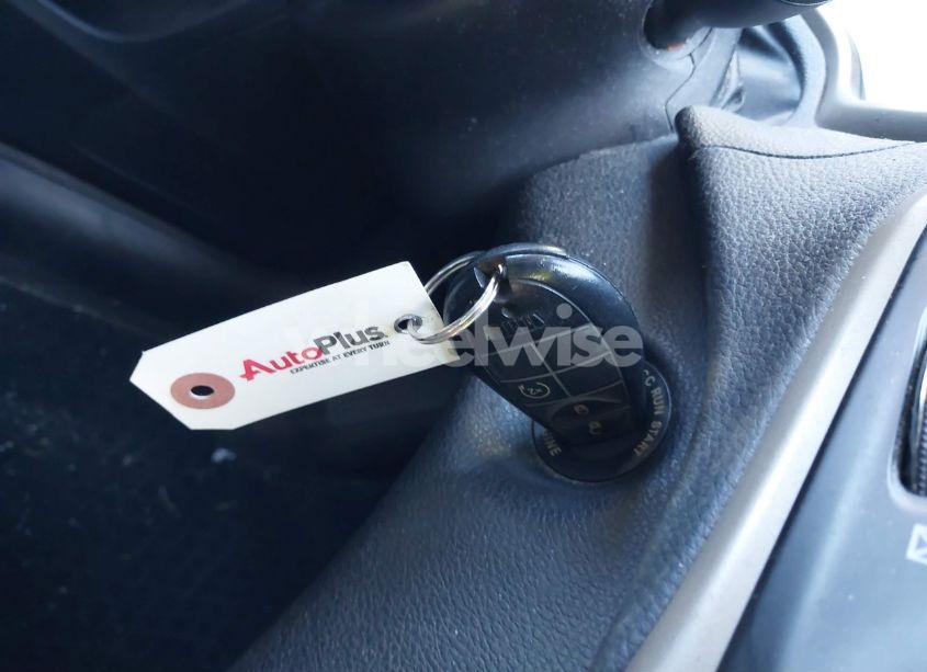 Photo 11 of 2015 Jeep Cherokee LATITUDE (VIN 1C4PJMCS2FW620113)