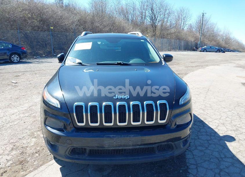 Photo 13 of 2015 Jeep Cherokee LATITUDE (VIN 1C4PJMCS2FW620113)