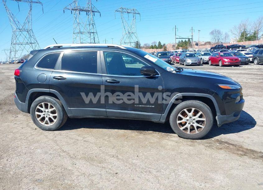Photo 14 of 2015 Jeep Cherokee LATITUDE (VIN 1C4PJMCS2FW620113)