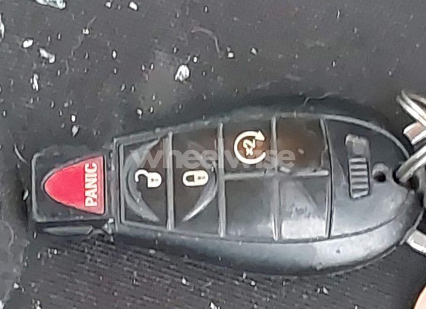 Photo 11 of 2015 Jeep Cherokee LATITUDE (VIN 1C4PJMCS2FW755219)