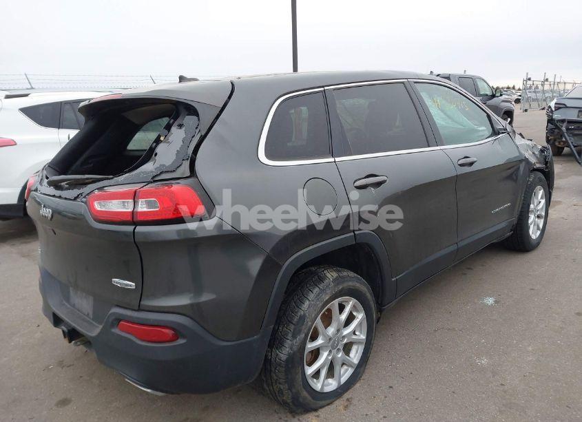 Photo 4 of 2015 Jeep Cherokee LATITUDE (VIN 1C4PJMCS2FW755219)
