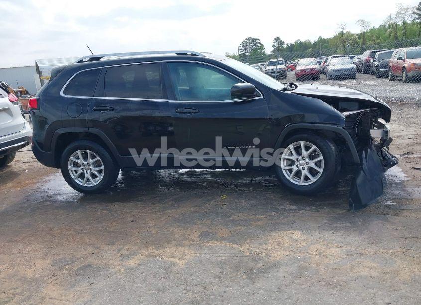 Photo 13 of 2015 Jeep Cherokee LATITUDE (VIN 1C4PJMCS2FW790133)