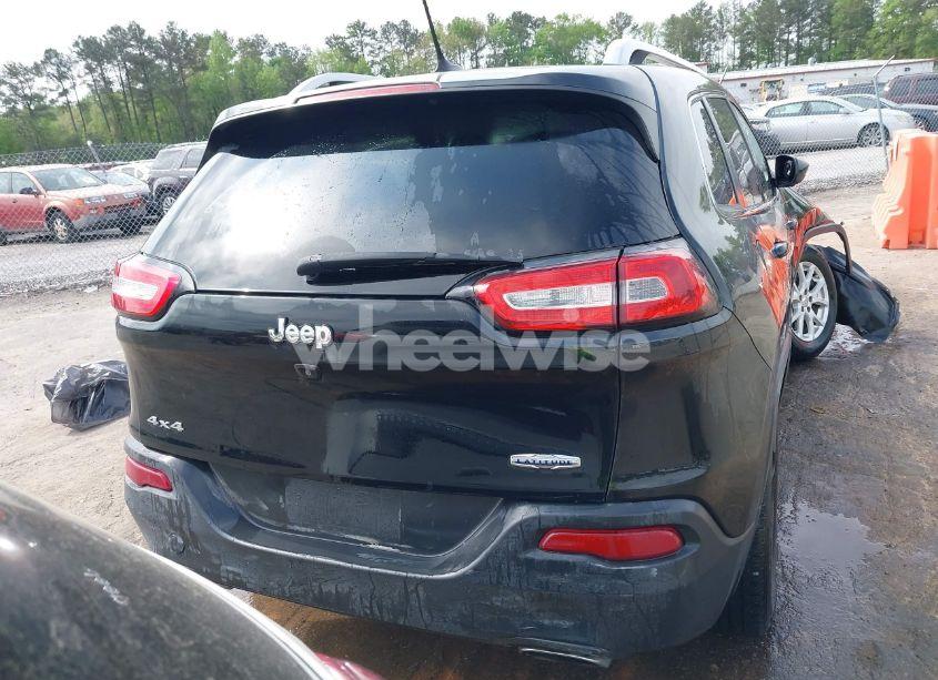 Photo 16 of 2015 Jeep Cherokee LATITUDE (VIN 1C4PJMCS2FW790133)