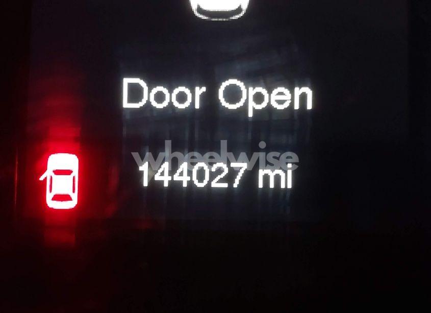 Photo 16 of 2015 Jeep Cherokee LATITUDE ALTITUDE (VIN 1C4PJMCS2FW792626)