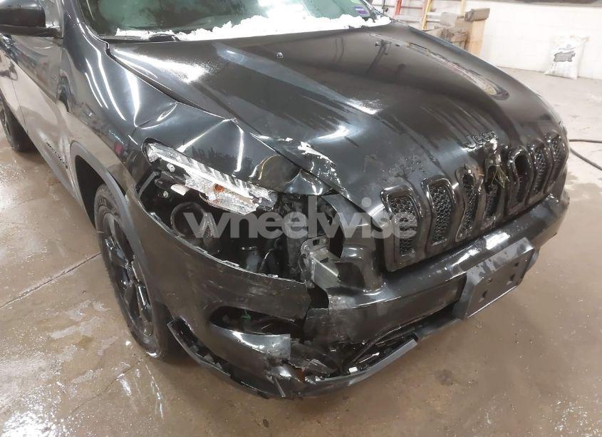 Photo 6 of 2015 Jeep Cherokee LATITUDE ALTITUDE (VIN 1C4PJMCS2FW792626)