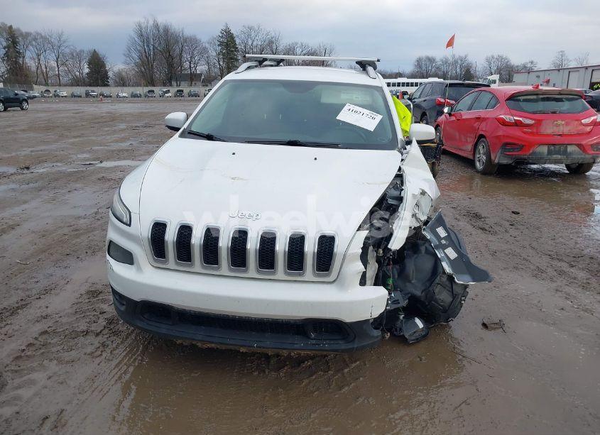 Photo 12 of 2016 Jeep Cherokee LATITUDE (VIN 1C4PJMCS2GW118848)