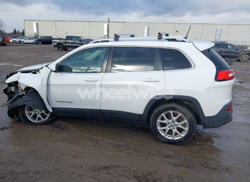 Photo 14 of 2016 Jeep Cherokee LATITUDE (VIN 1C4PJMCS2GW118848)