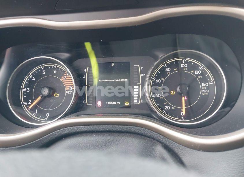 Photo 7 of 2016 Jeep Cherokee LATITUDE (VIN 1C4PJMCS2GW118848)