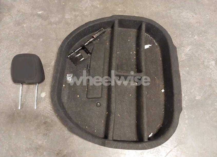 Photo 12 of 2016 Jeep Cherokee LATITUDE (VIN 1C4PJMCS2GW131065)