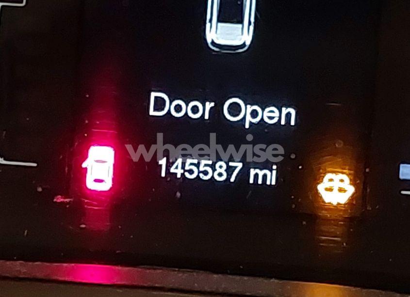 Photo 16 of 2016 Jeep Cherokee LATITUDE (VIN 1C4PJMCS2GW131065)