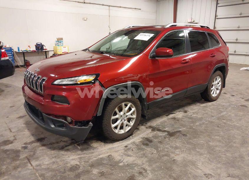 Photo 2 of 2016 Jeep Cherokee LATITUDE (VIN 1C4PJMCS2GW131065)