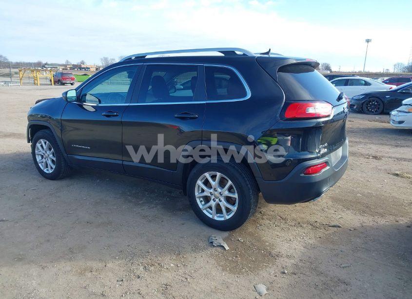 Photo 3 of 2016 Jeep Cherokee LATITUDE (VIN 1C4PJMCS2GW143071)
