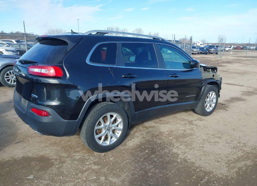 Photo 4 of 2016 Jeep Cherokee LATITUDE (VIN 1C4PJMCS2GW143071)