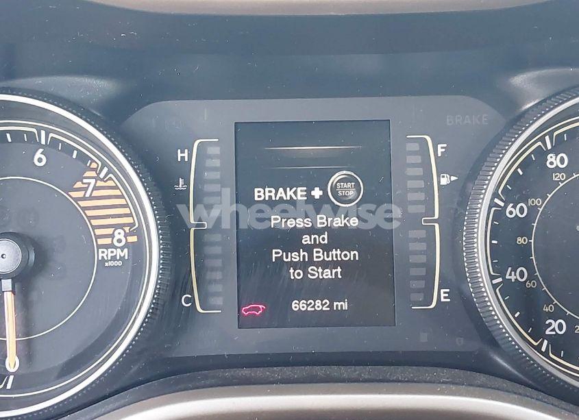 Photo 16 of 2016 Jeep Cherokee LATITUDE (VIN 1C4PJMCS2GW371653)