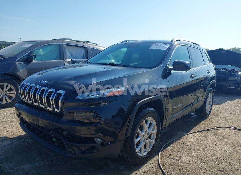Photo 2 of 2016 Jeep Cherokee LATITUDE (VIN 1C4PJMCS2GW371653)