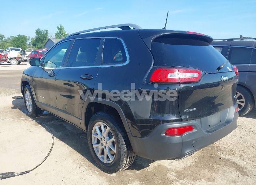 Photo 3 of 2016 Jeep Cherokee LATITUDE (VIN 1C4PJMCS2GW371653)