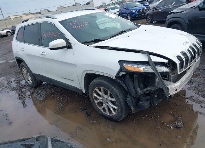 2017 Jeep Cherokee LATITUDE 4X4 (VIN 1C4PJMCS2HW500153) main photo