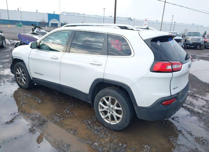 Photo 3 of 2017 Jeep Cherokee LATITUDE 4X4 (VIN 1C4PJMCS2HW500153)