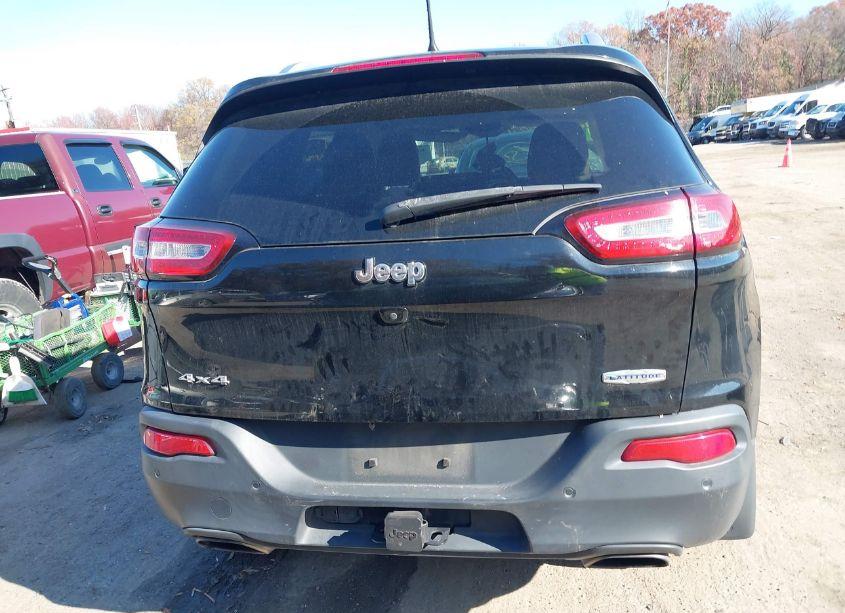 Photo 17 of 2017 Jeep Cherokee LATITUDE 4X4 (VIN 1C4PJMCS2HW583941)