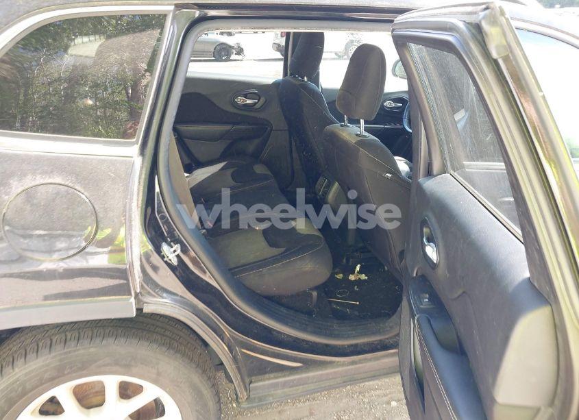 Photo 8 of 2014 Jeep Cherokee LATITUDE (VIN 1C4PJMCS3EW184984)