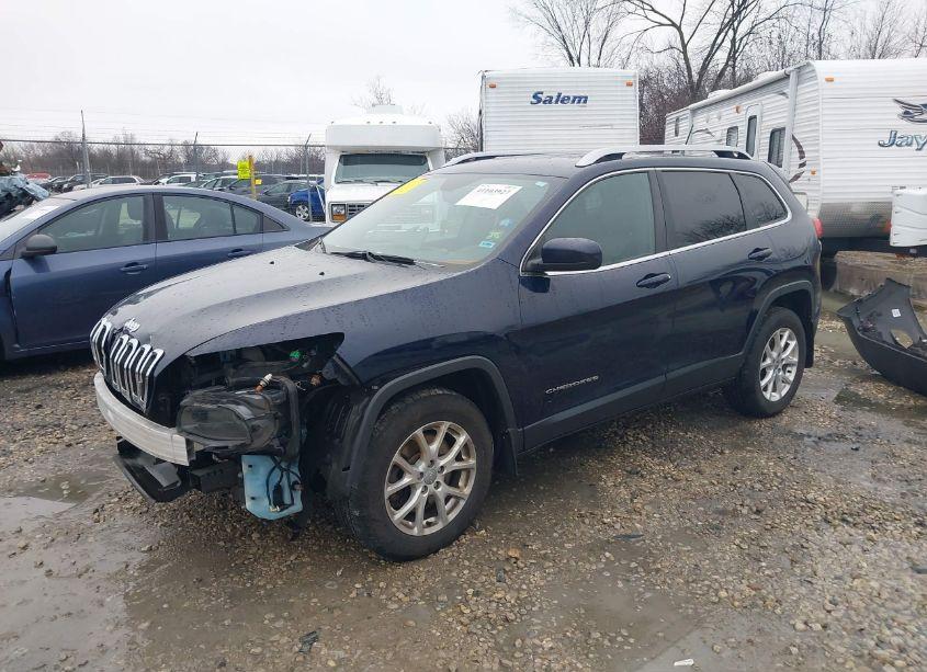 Photo 2 of 2014 Jeep Cherokee LATITUDE (VIN 1C4PJMCS3EW187741)