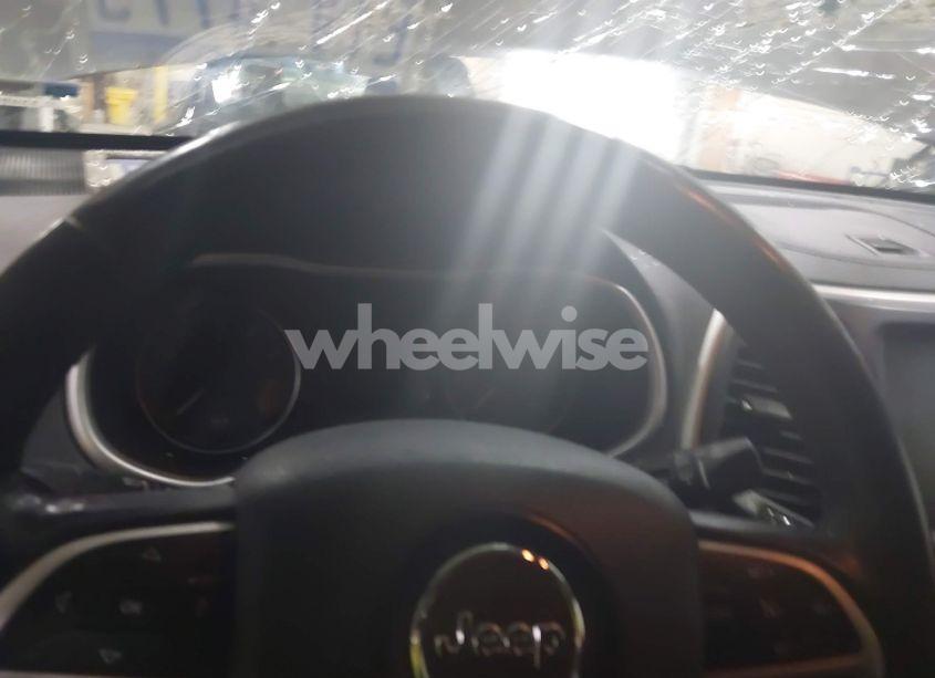 Photo 7 of 2014 Jeep Cherokee LATITUDE (VIN 1C4PJMCS3EW260946)