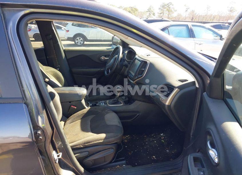 Photo 5 of 2014 Jeep Cherokee ALTITUDE (VIN 1C4PJMCS3EW298340)