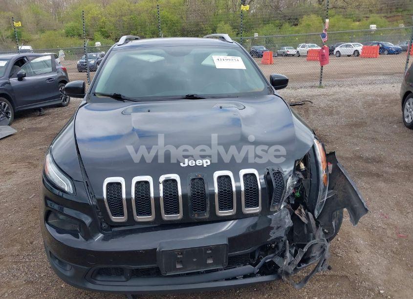 Photo 12 of 2015 Jeep Cherokee LATITUDE (VIN 1C4PJMCS3FW552257)