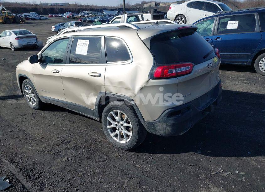 Photo 3 of 2015 Jeep Cherokee LATITUDE (VIN 1C4PJMCS3FW578065)