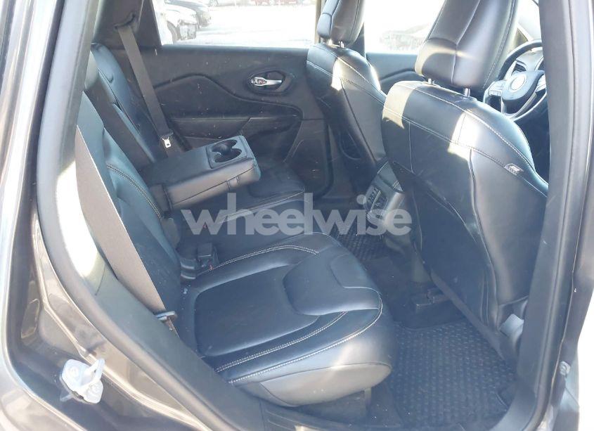 Photo 8 of 2015 Jeep Cherokee LATITUDE (VIN 1C4PJMCS3FW591012)