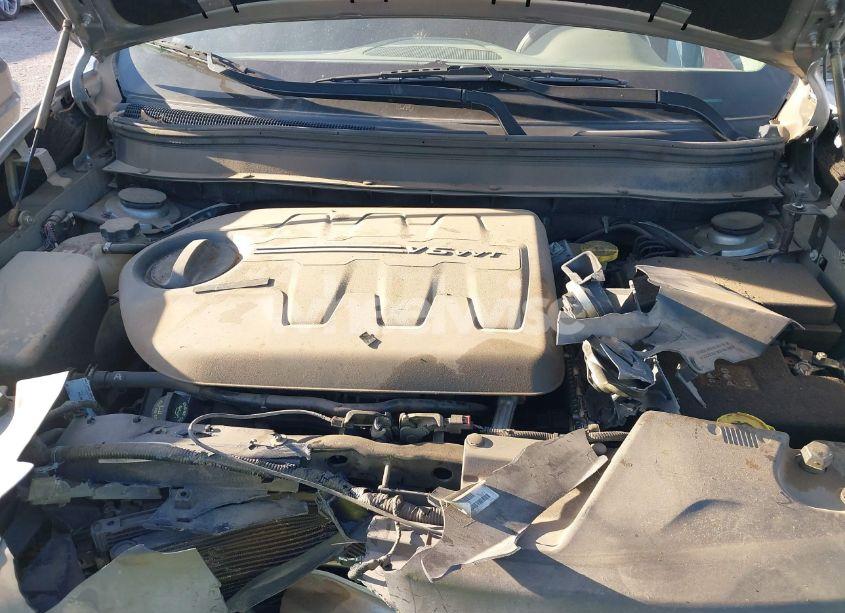 Photo 10 of 2015 Jeep Cherokee LATITUDE (VIN 1C4PJMCS3FW673872)