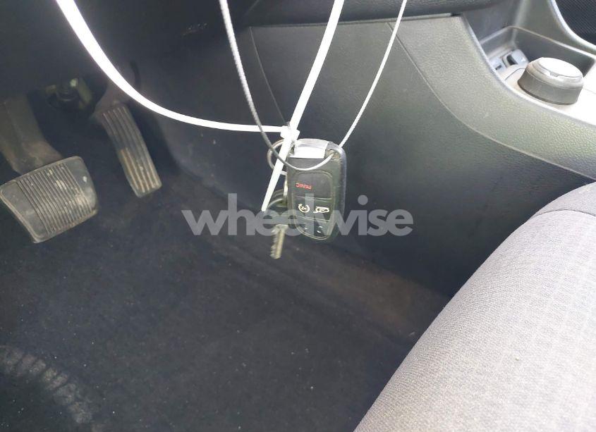 Photo 11 of 2015 Jeep Cherokee LATITUDE (VIN 1C4PJMCS3FW673872)