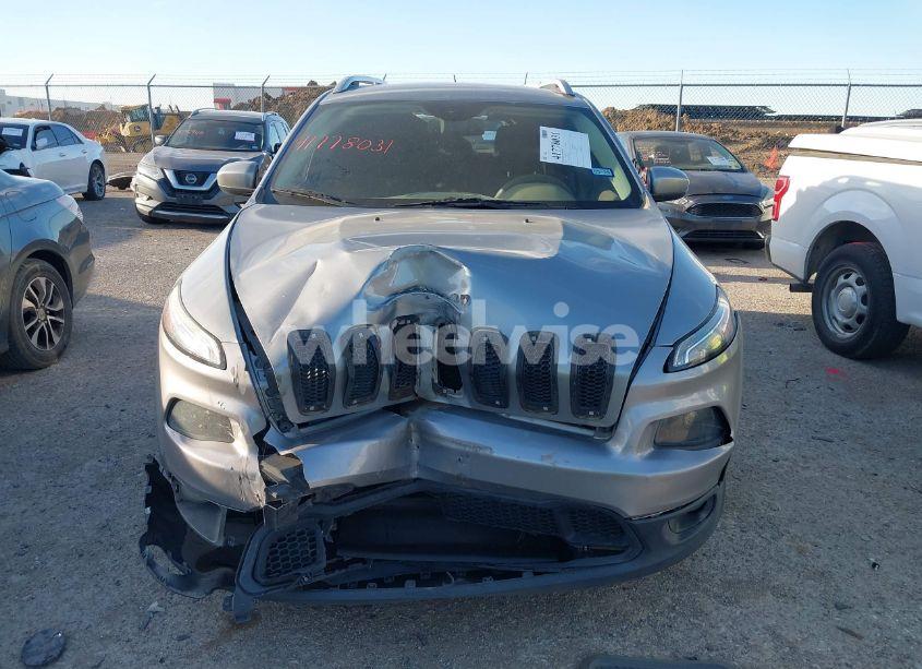 Photo 12 of 2015 Jeep Cherokee LATITUDE (VIN 1C4PJMCS3FW673872)