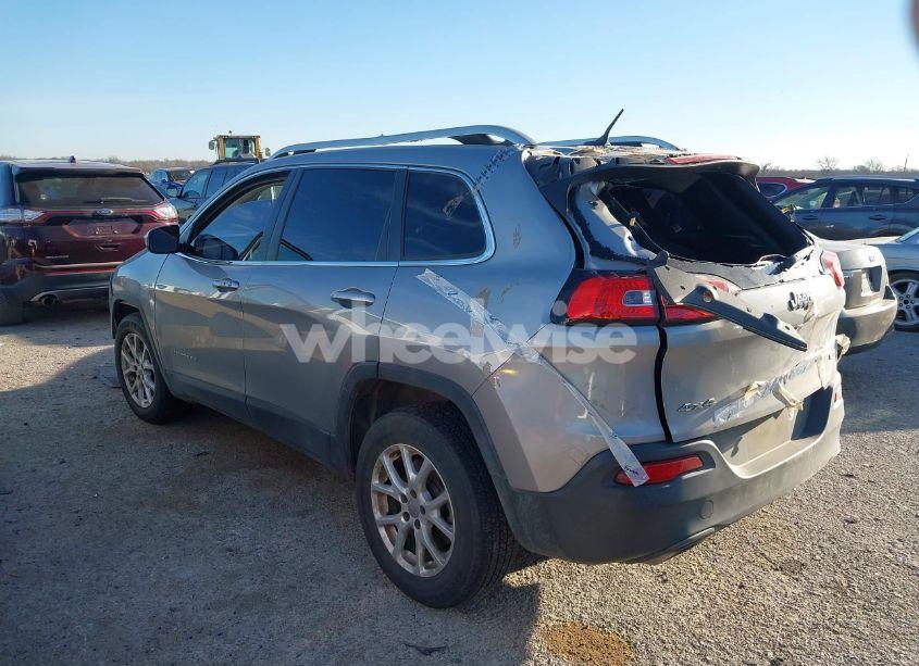 Photo 3 of 2015 Jeep Cherokee LATITUDE (VIN 1C4PJMCS3FW673872)