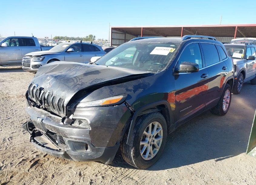 Photo 2 of 2015 Jeep Cherokee LATITUDE (VIN 1C4PJMCS3FW788133)