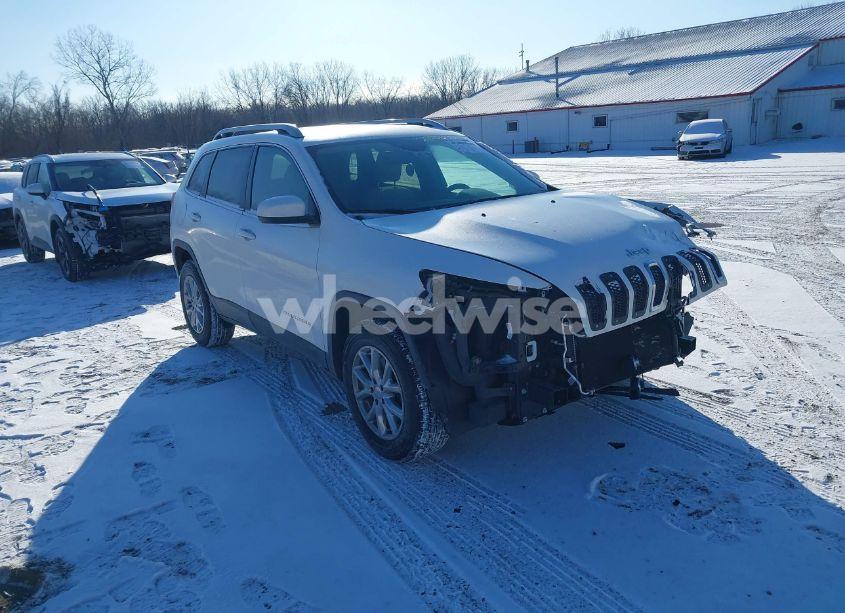 2016 Jeep Cherokee LATITUDE (VIN 1C4PJMCS3GW121578) main photo