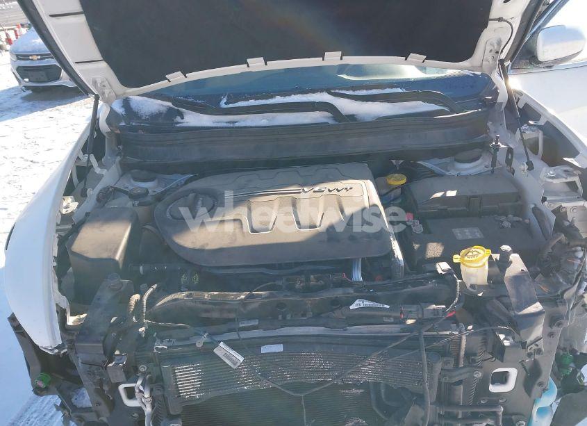 Photo 10 of 2016 Jeep Cherokee LATITUDE (VIN 1C4PJMCS3GW121578)